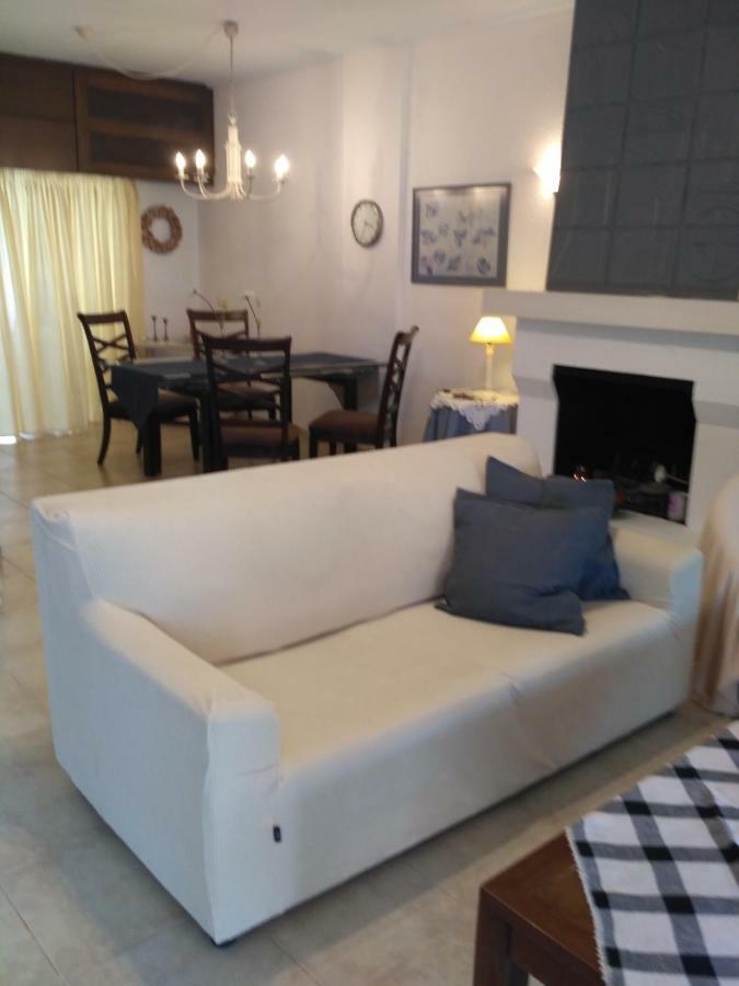Surf House Villa Artemida  Eksteriør billede
